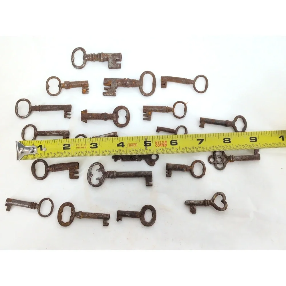 Vintage Skelton Key Lot 20 Antique Keys Craft Collect